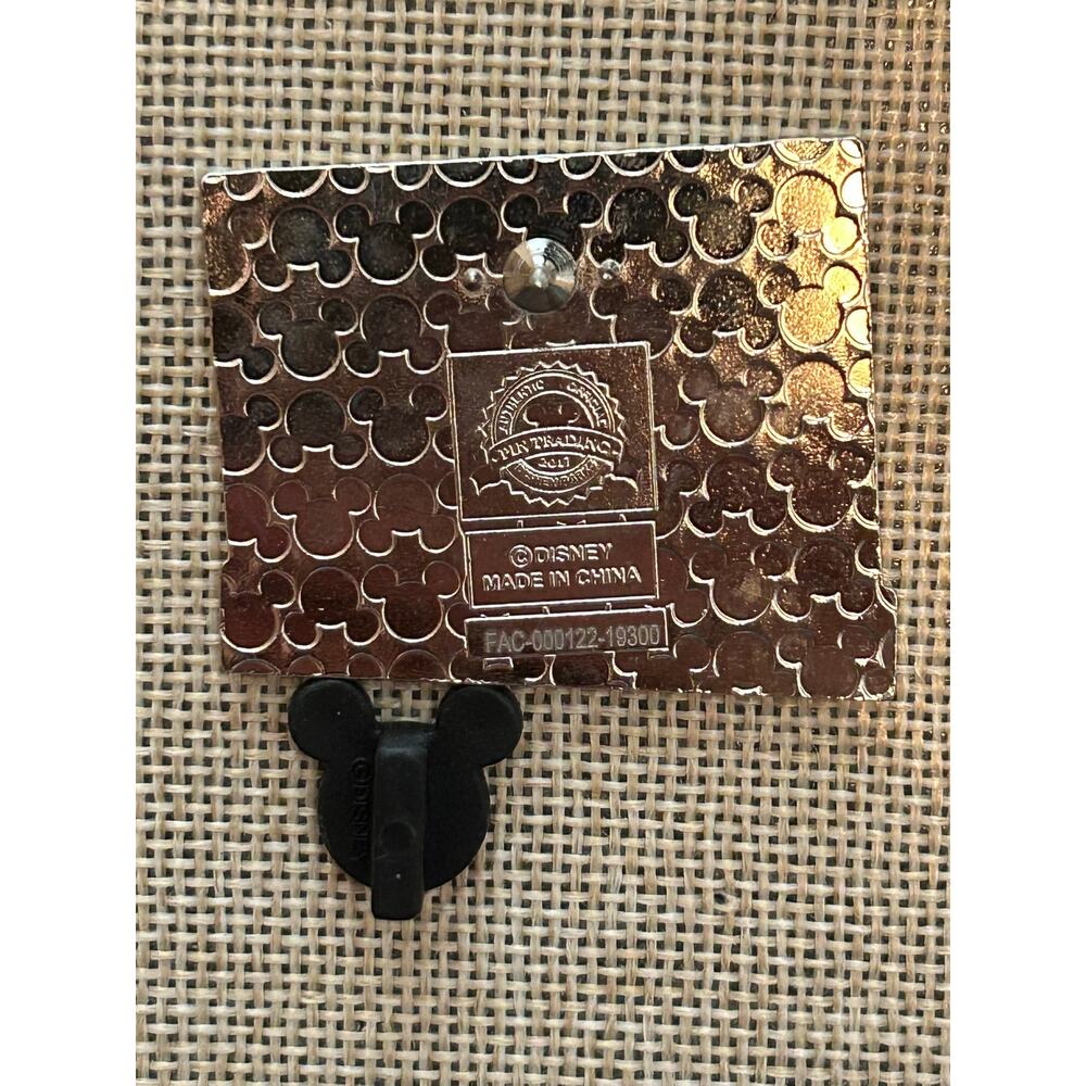 Disney Parks Mickey Donald Goofy Space Mountain Photo Bomb Pin - Picture 2 of 2